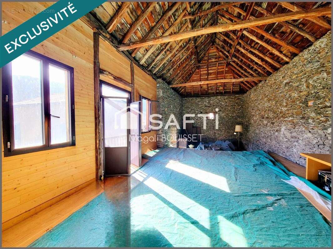 Maison 196 m² à Fronsac  - photo 4