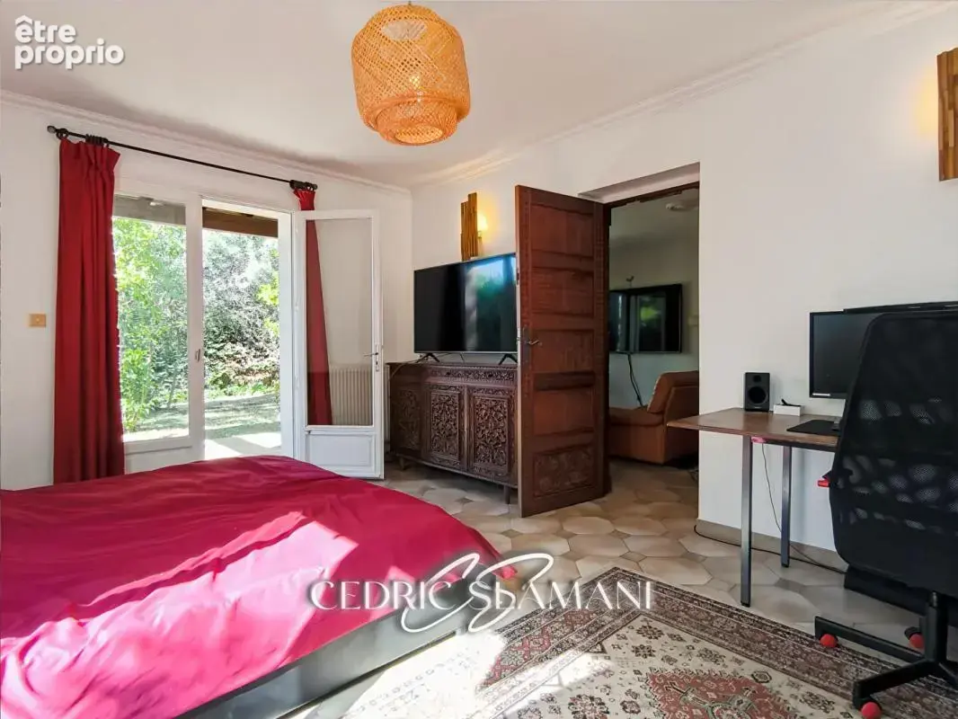 Exclusivitee maison 170 m2, 4 chambres, 1 cuisine, 1 double sejour, 1 buandrie, 2 wc, 1 garage, terrasse, jardin - photo 6