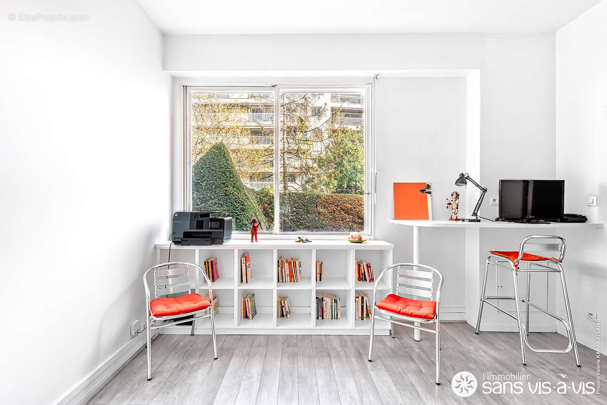 Appartement à NEUILLY-SUR-SEINE