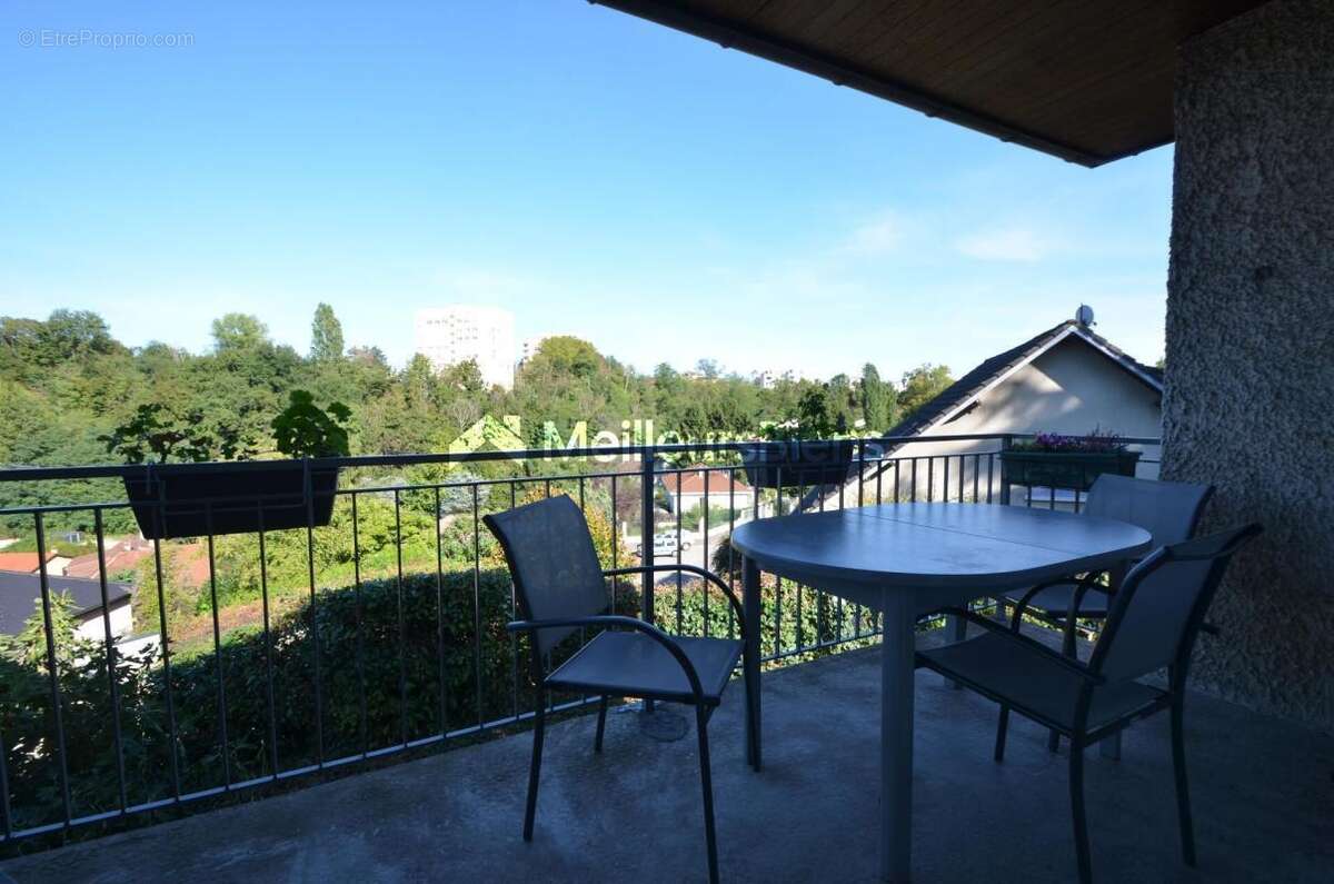 Maison à SATHONAY-CAMP