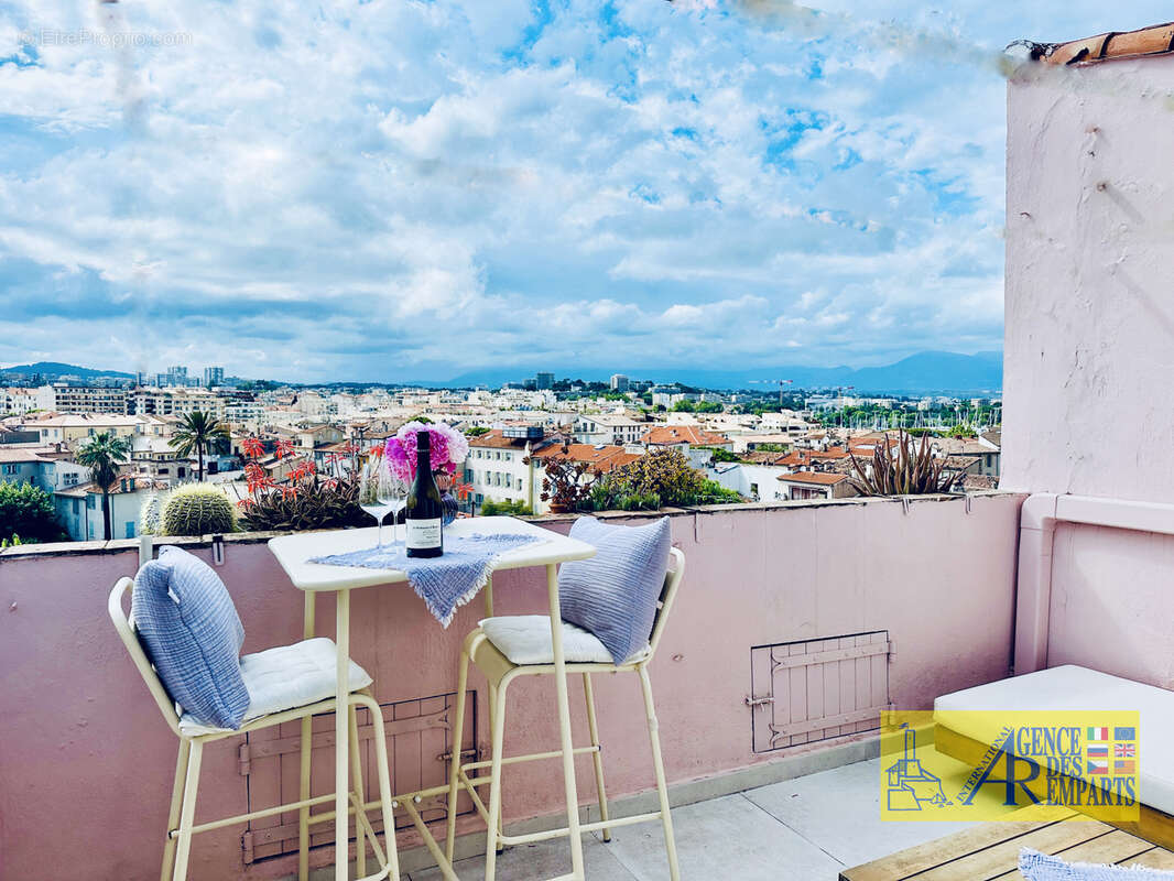 3 pieces 53.55 m2 vieil antbes appartement t3 exceptionnel a 2 pas du marche provencal - photo 6