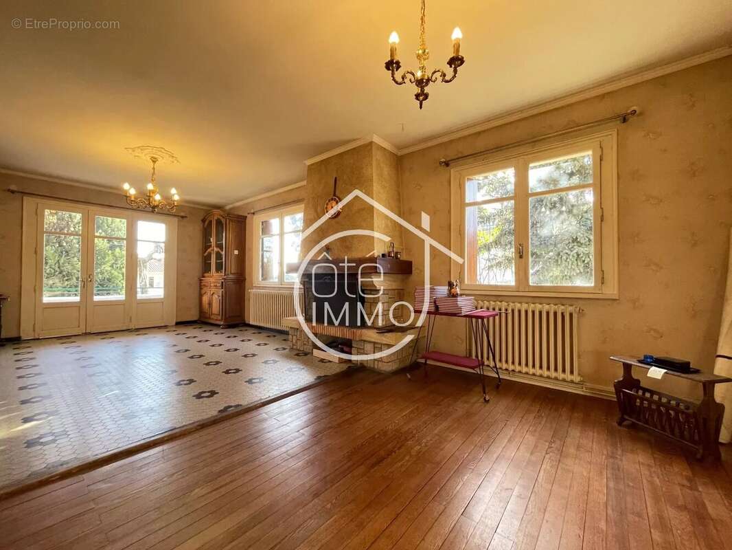 Maison à CASTILLON-LA-BATAILLE