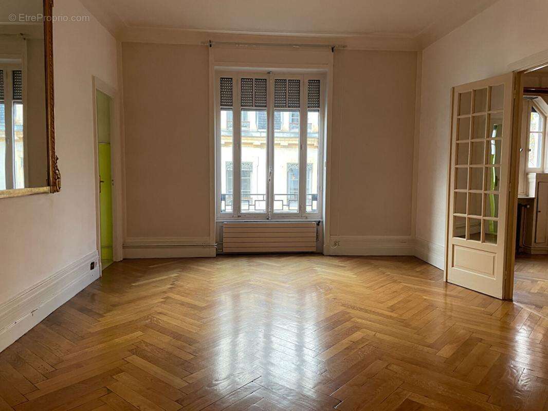 Appartement à LYON-6E
