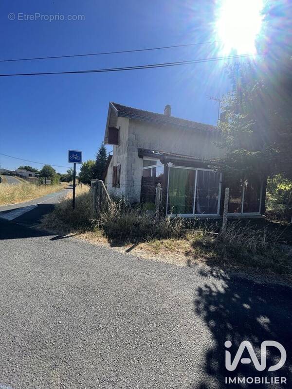 Photo 1 - Maison à ESPIET