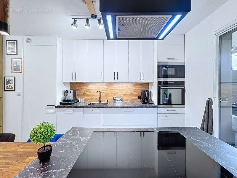 Appartement à VETRAZ-MONTHOUX