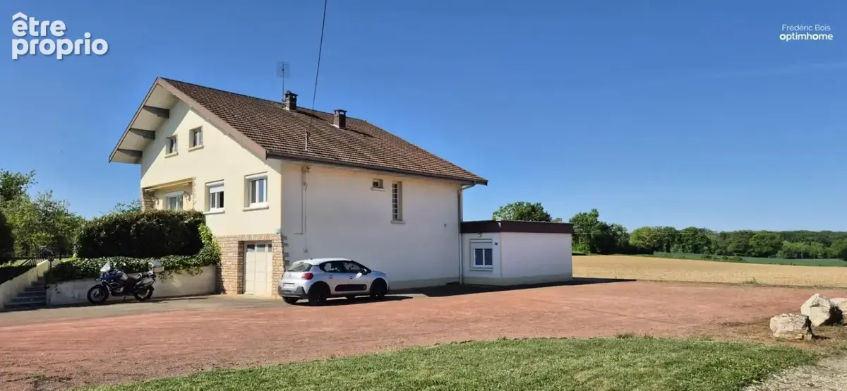 Maison de caractère de plus de 220 m² avec appartement indépendant – Entre Mâcon et Bourg-en-Bresse - photo 2