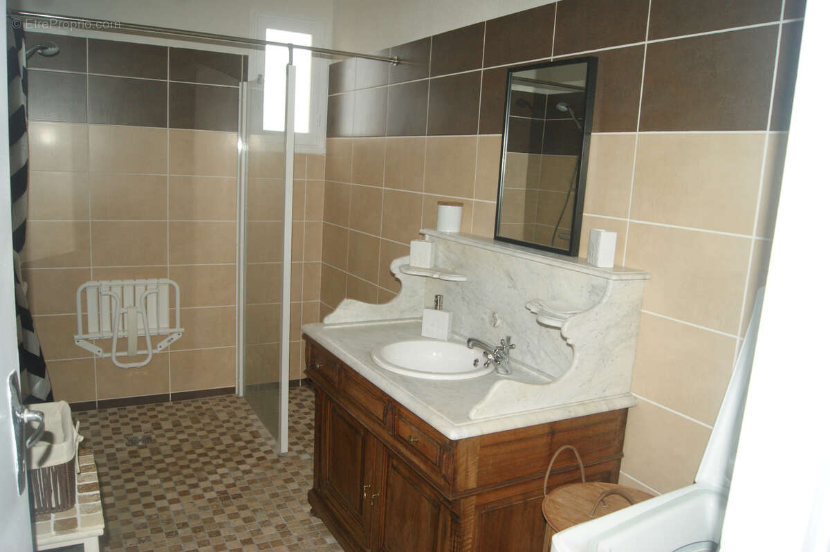 Maison à MONTFERRER