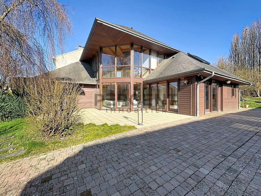 Maison à CHARLEVILLE-MEZIERES