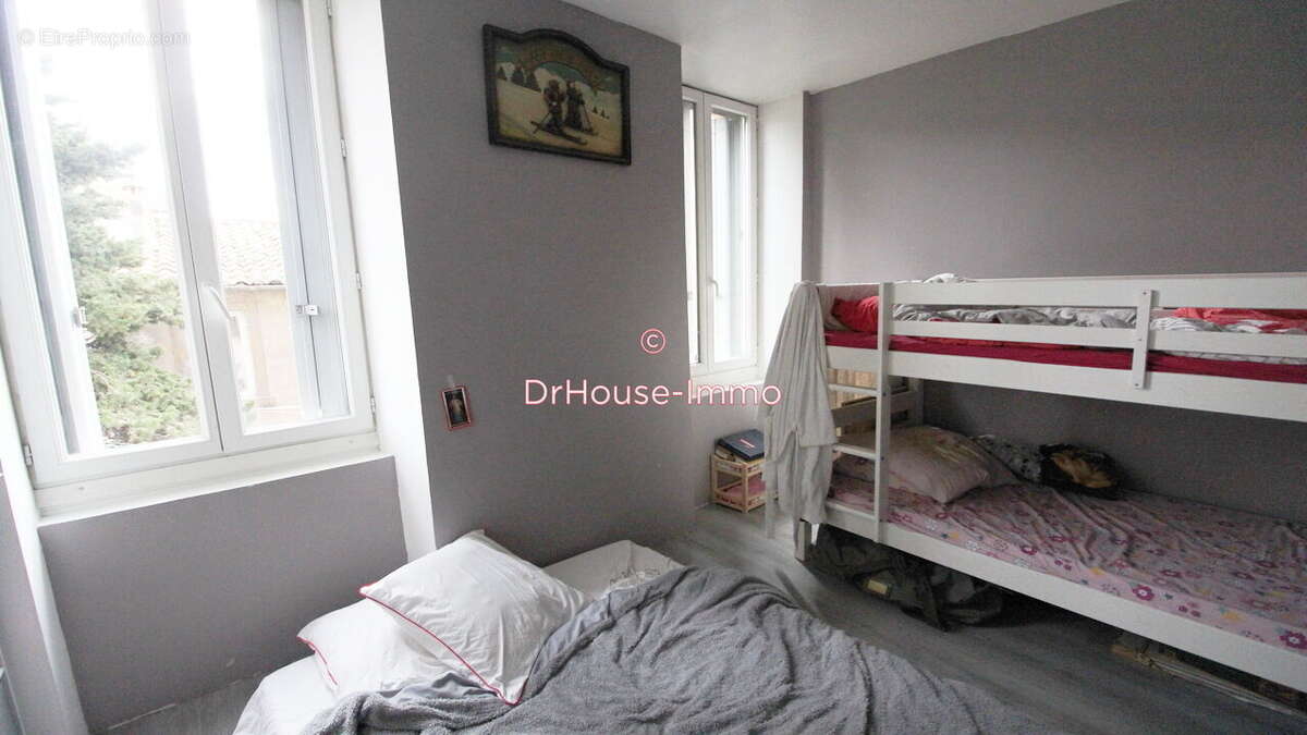 Appartement à MARSEILLE-3E