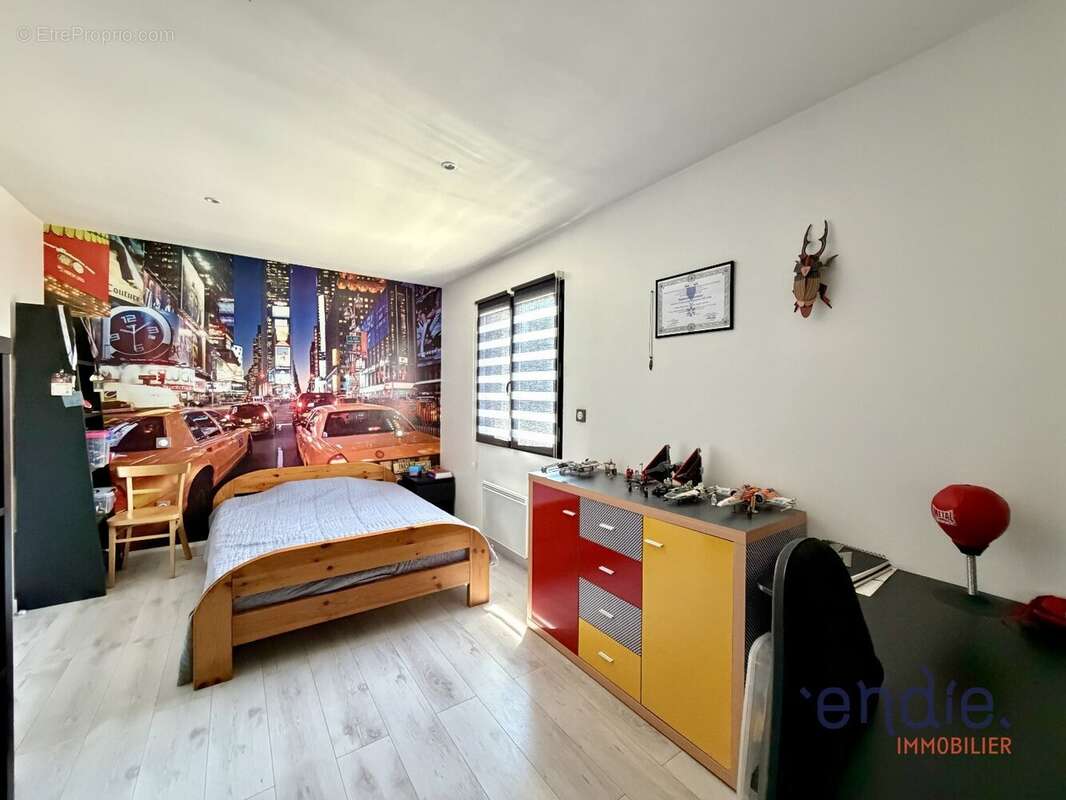 CUNAC - Maison familiale 179 m2 - 5 ch - DPE A - Terrain 759 m2 - Proche ALBI - photo 12