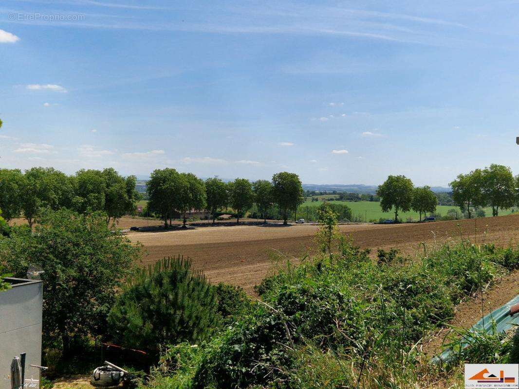 Terrain à MONTGISCARD