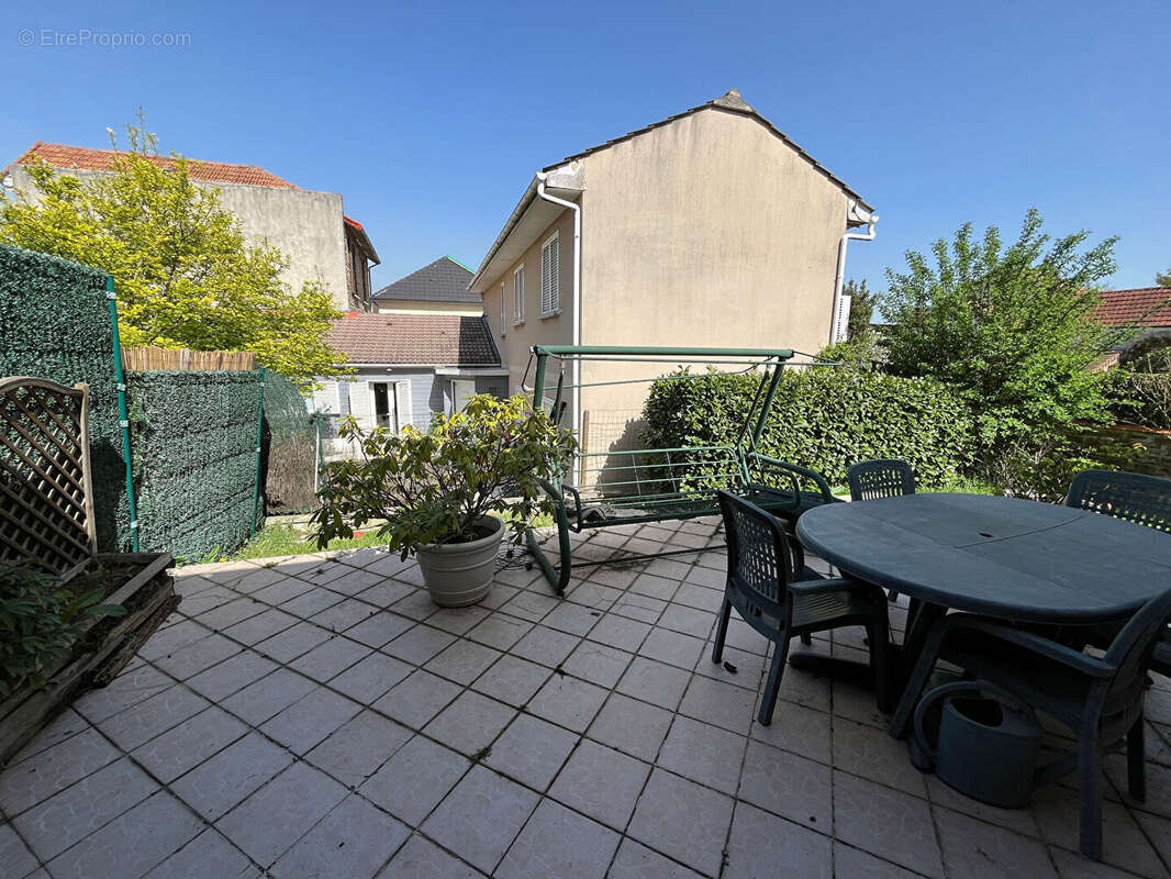 Maison à ROSNY-SOUS-BOIS