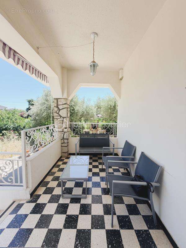 Maison à LA VALETTE-DU-VAR