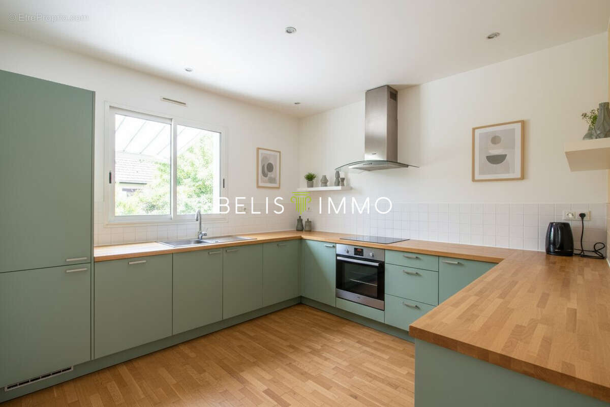 Maison à MONTLOUIS-SUR-LOIRE