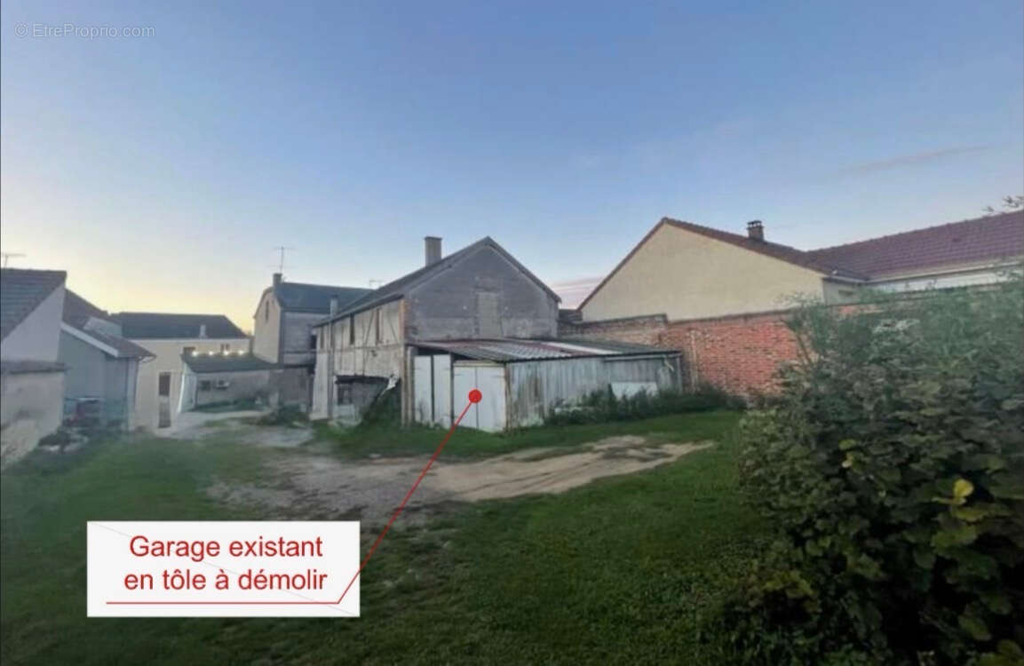 Terrain à MOURMELON-LE-PETIT