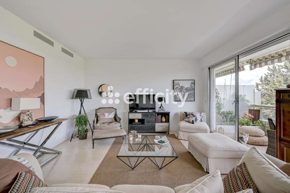 Appartement à MARSEILLE-8E