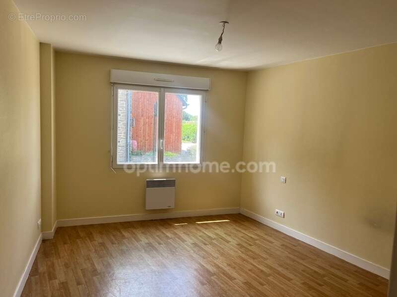 Maison à PLOUER-SUR-RANCE