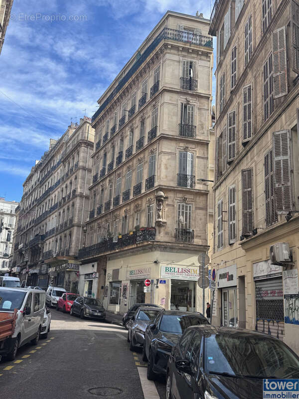 Appartement à MARSEILLE-1E