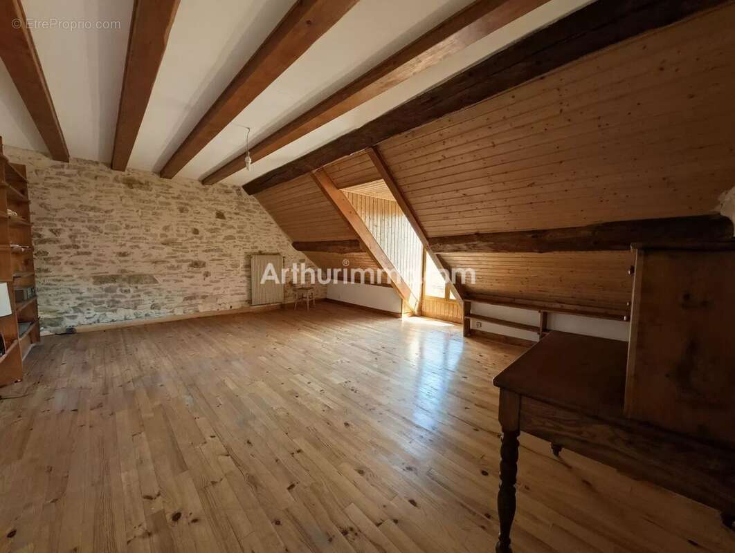 Maison à ORNANS