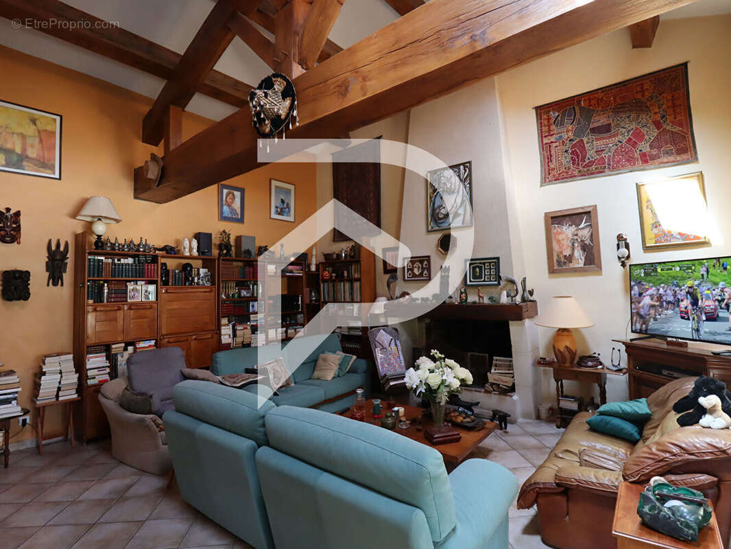 Maison à LES MATHES