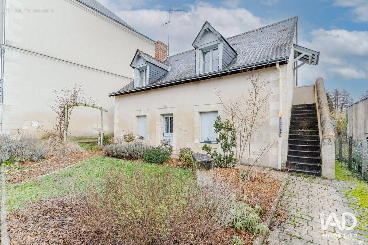 Photo 1 - Maison à CHARENTILLY
