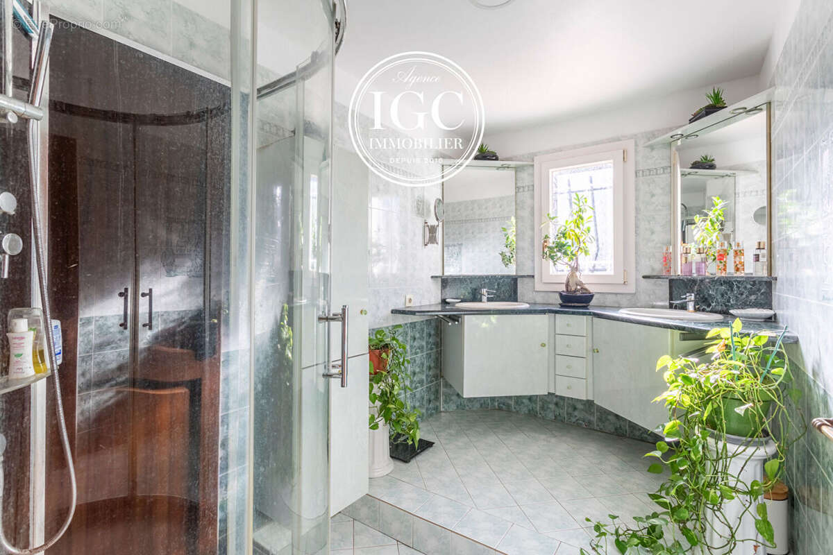 Maison à ENSUES-LA-REDONNE