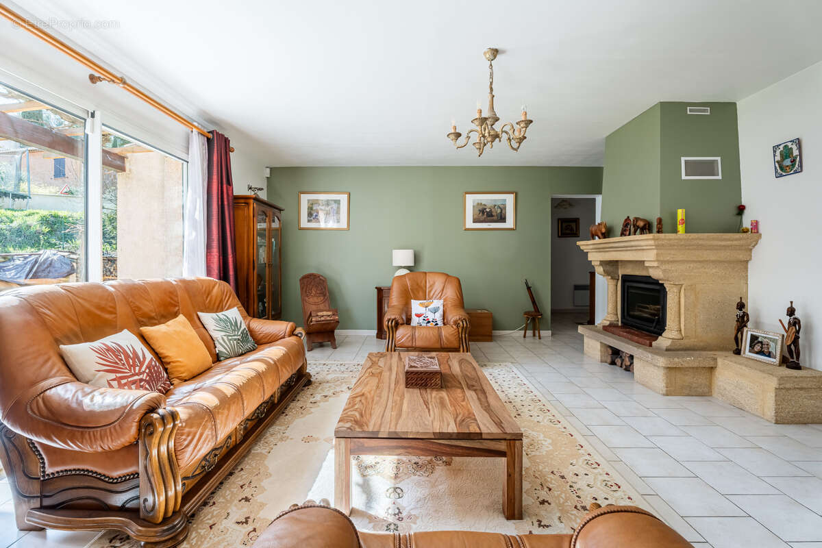 Maison à LA DESTROUSSE