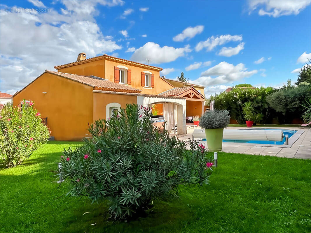 Maison à CHATEAURENARD