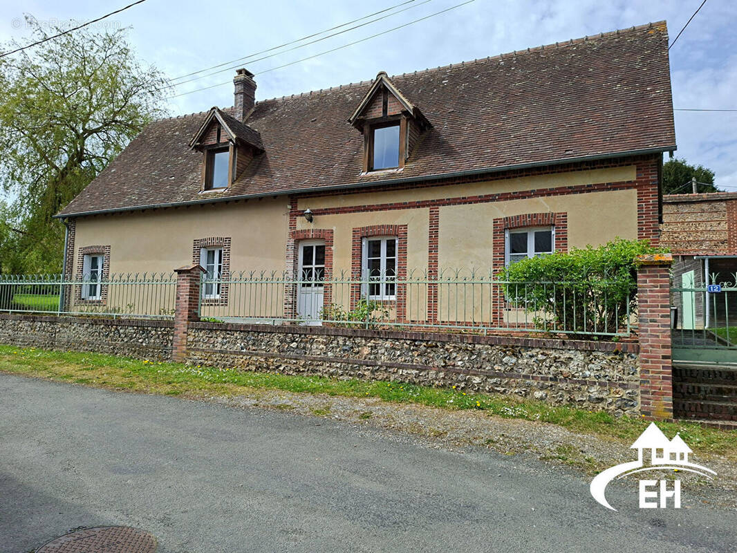 Maison à L'AIGLE