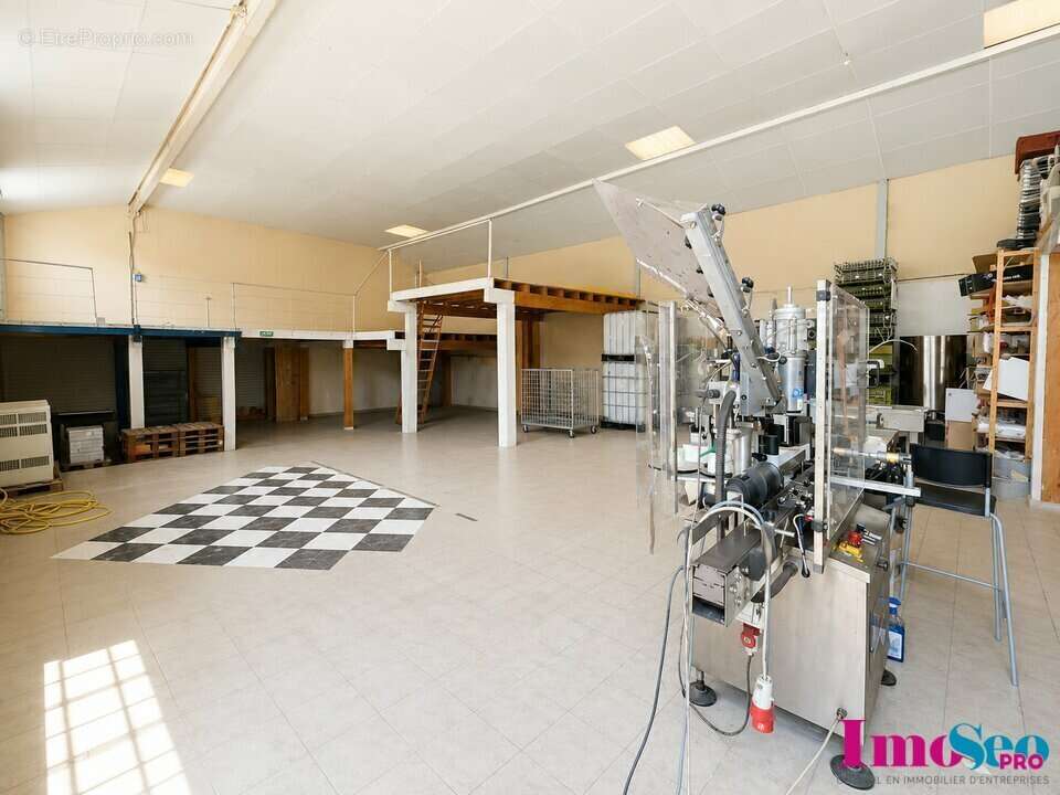 Entrepot à vendre - photo 5