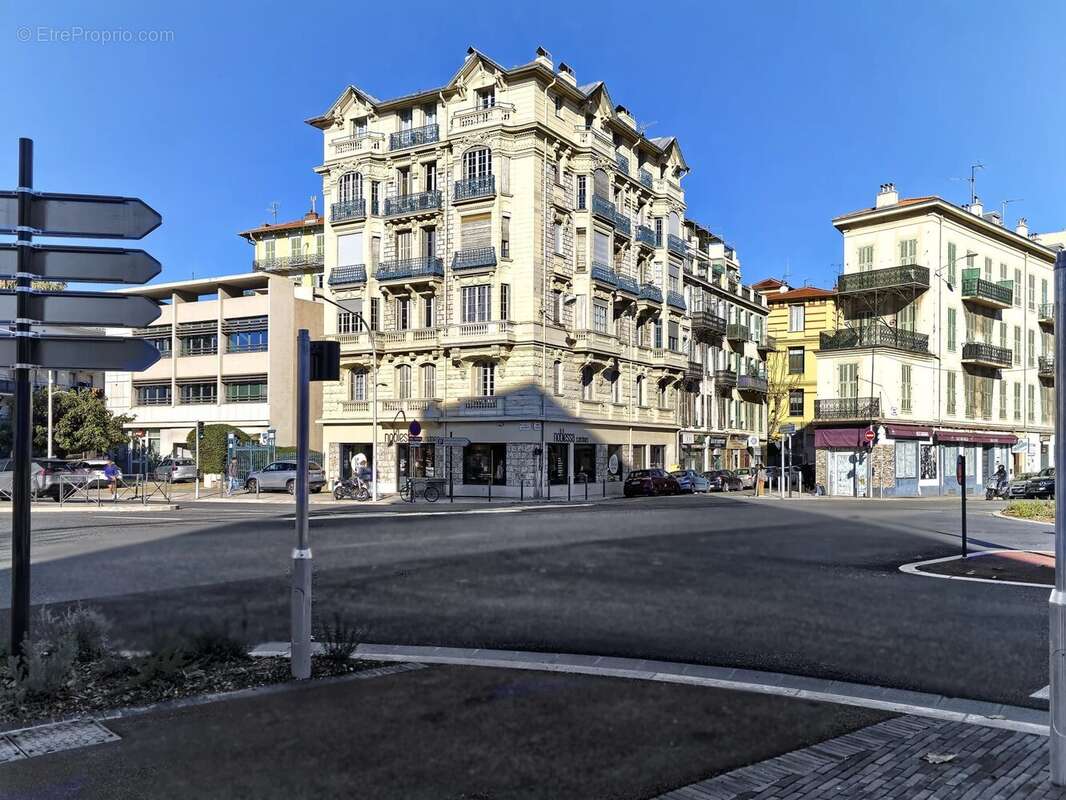 3 pieces "tete carre" en dernier etage - photo 4
