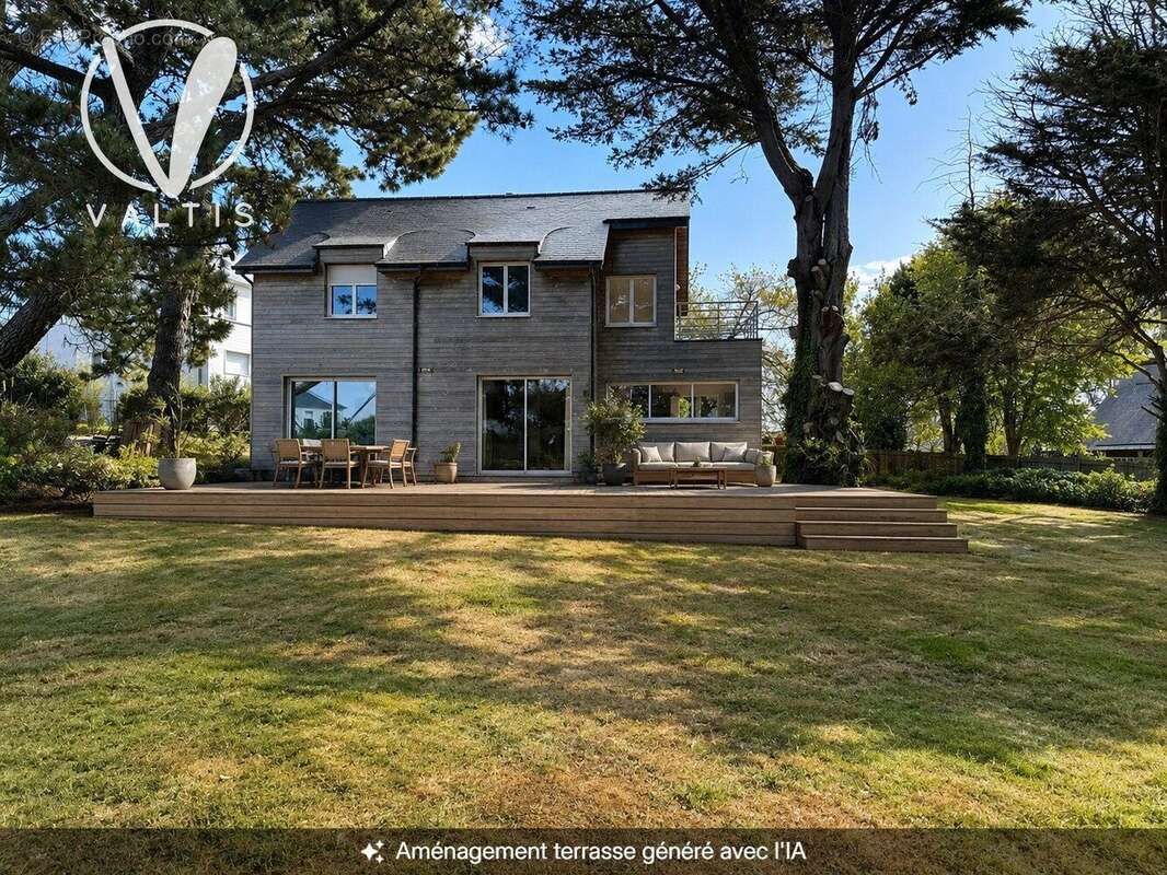 Maison 124 m² à Saint-Cast-Le-Guildo  - photo 2