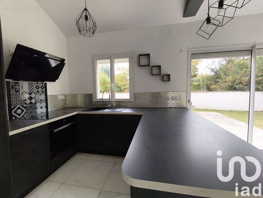 Photo 4 - Maison à SAINT-GERMAIN-LES-ARPAJON