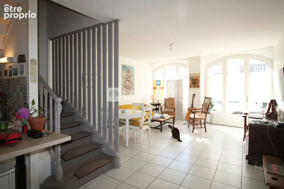 Maison de bourg de 125m2 au coeur de LISLE - photo 2