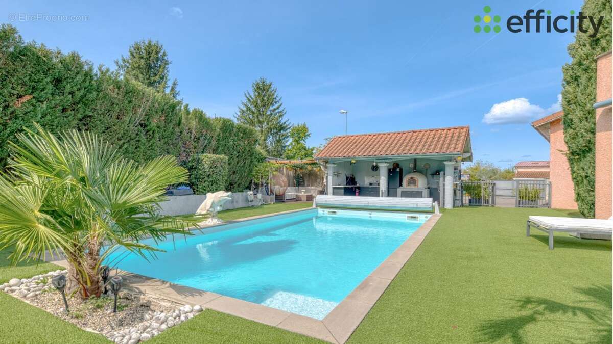 Maison à CHAVANOZ