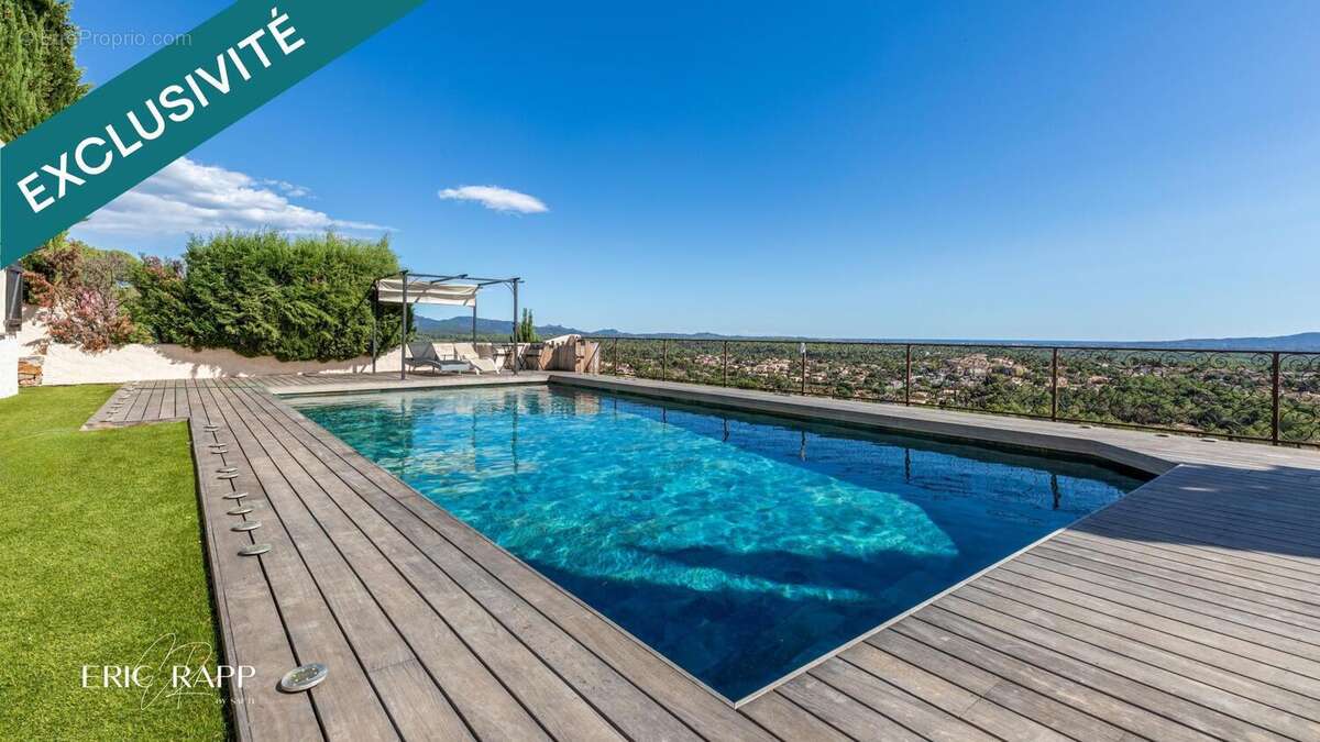 Photo 3 - Maison à ROQUEBRUNE-SUR-ARGENS