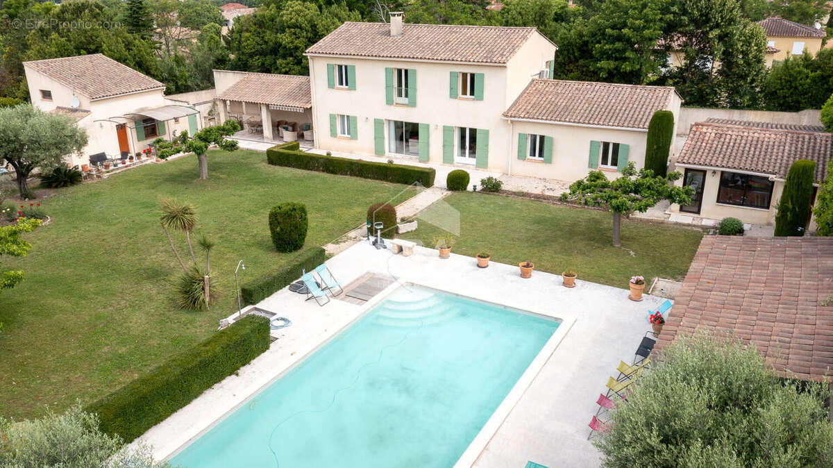 Maison 250m² à eyragues - photo 10