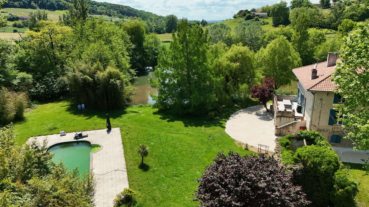 Maison à CLERMONT-DESSOUS