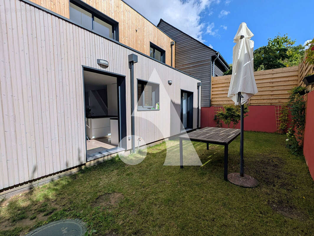 Maison à LA FRETTE-SUR-SEINE