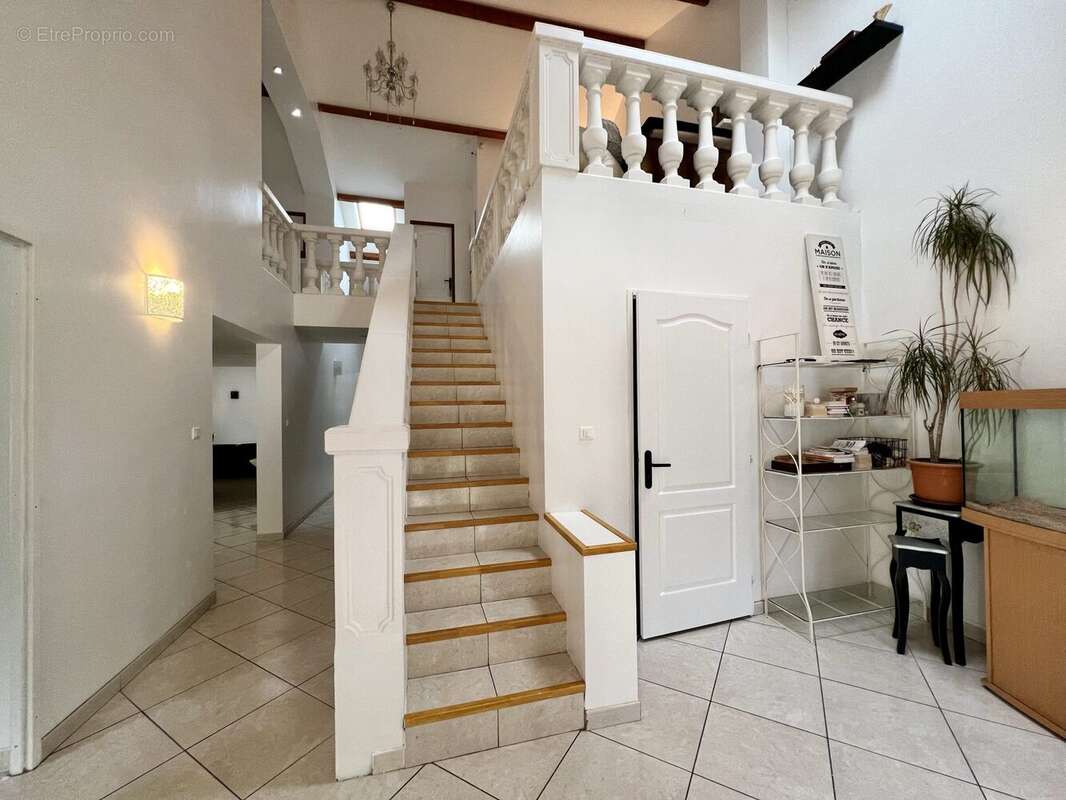 Maison à CHARVIEU-CHAVAGNEUX