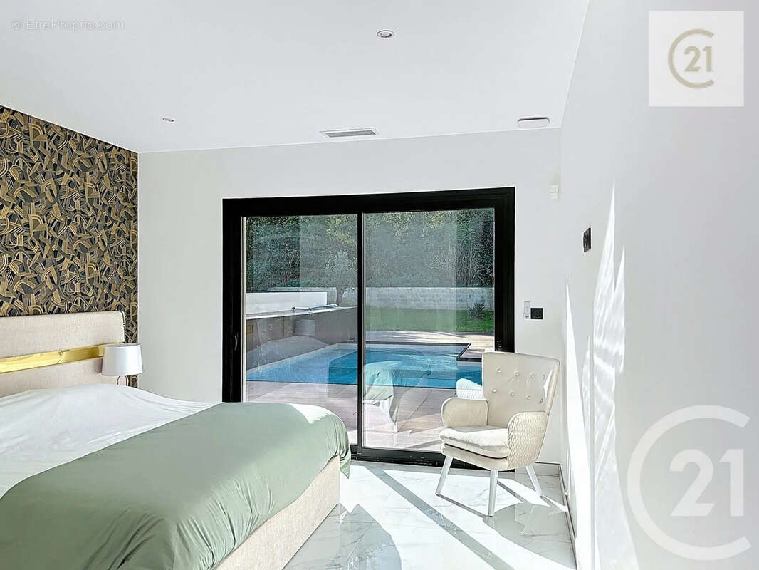 Maison à AYGUESVIVES