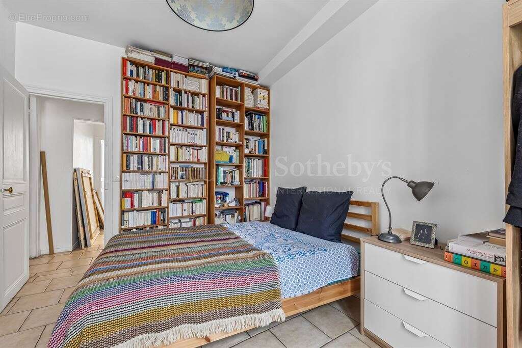 Appartement à PARIS-8E
