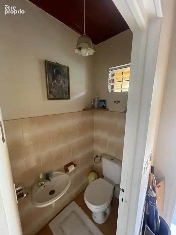 Grand T4 avec fort-potentiel à acheter à Rivière-Salée - photo 31
