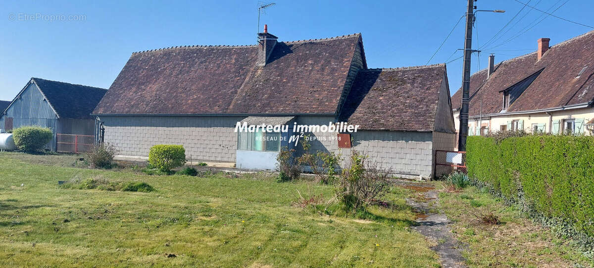 Maison à LA BAZOCHE-GOUET