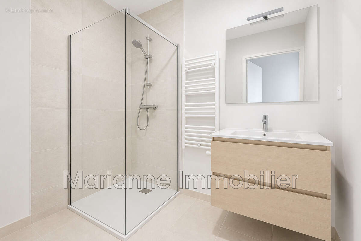 Appartement 44 m² à Marseille-15e  - photo 3