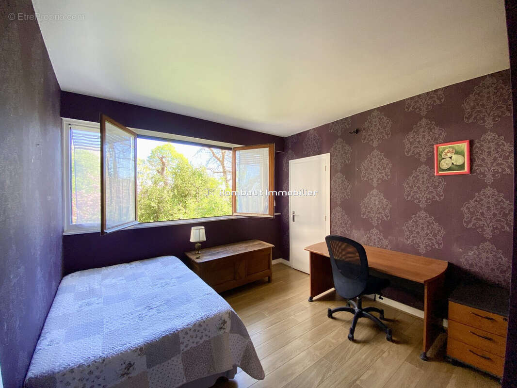 Appartement à LA CELLE-SAINT-CLOUD