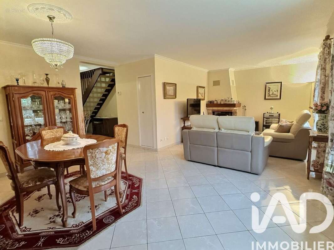 Photo 4 - Maison à OZOIR-LA-FERRIERE