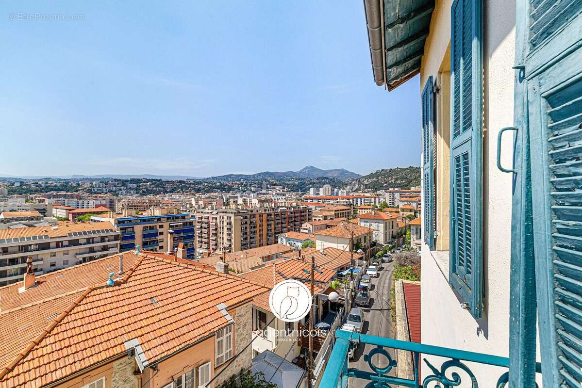 Nice // Boulevard Bischoffsheim : 2 PIÈCES / RÉNOVÉ / VUE MER / BALCON - photo 15
