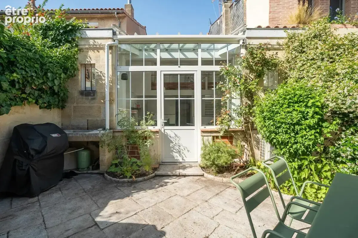 Maison en pierre rénovée de 142m² avec jardin – Saint Seurin - photo 15