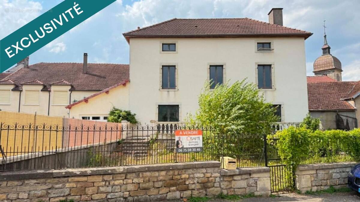 Photo 1 - Maison à VITREY-SUR-MANCE